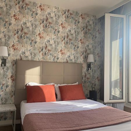 Hotel De Venise Париж Екстериор снимка