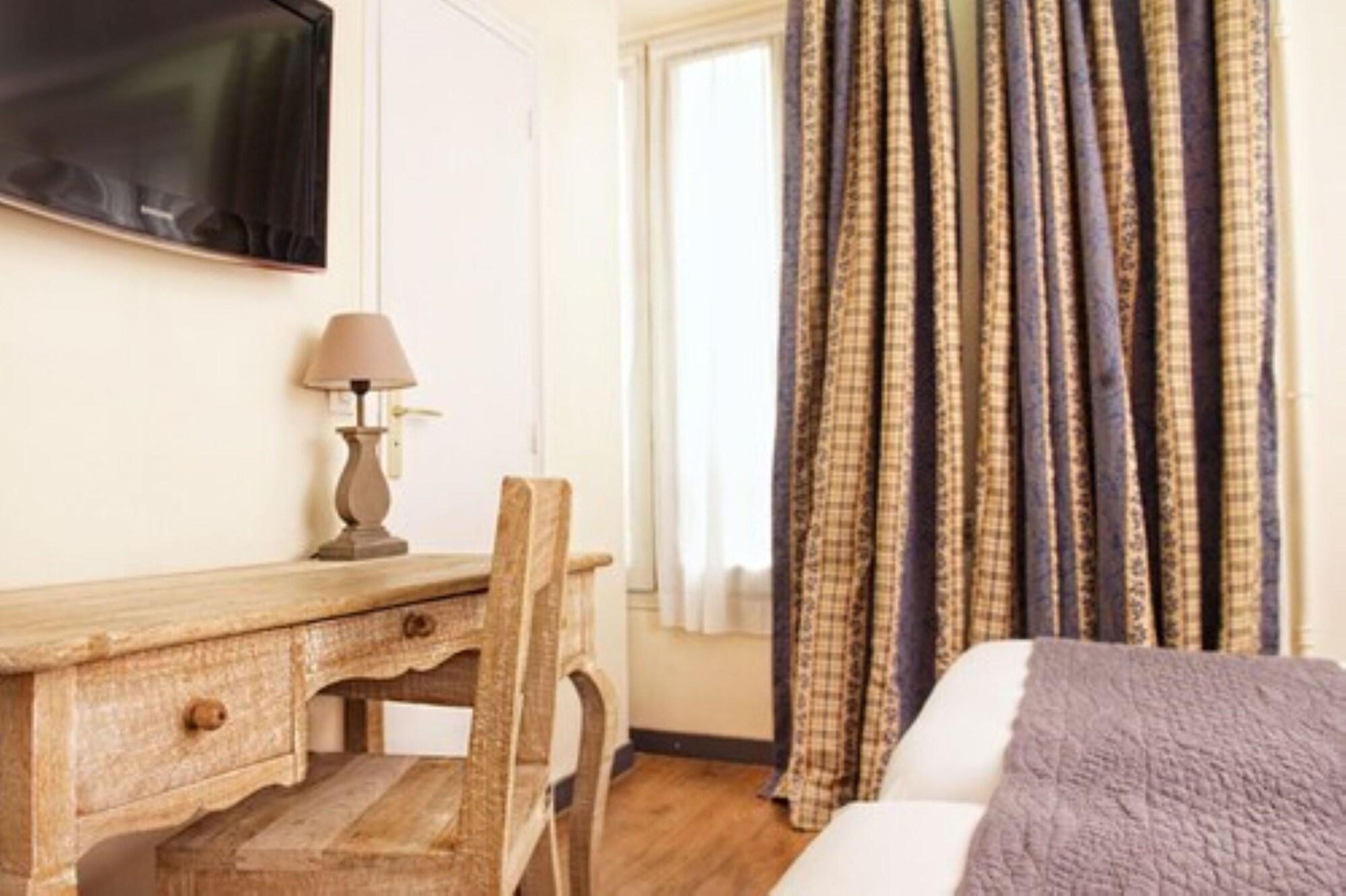 Hotel De Venise Париж Екстериор снимка