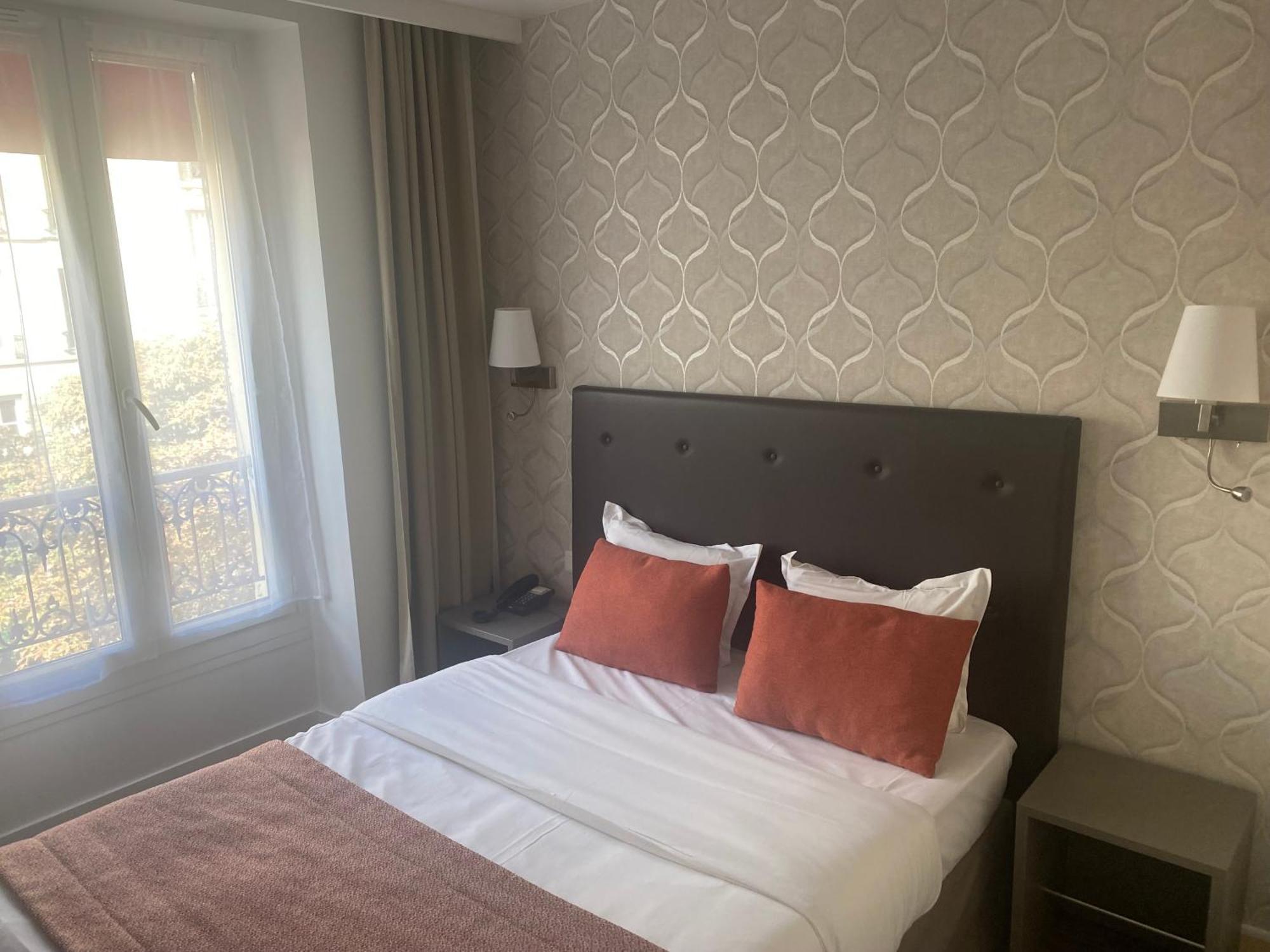 Hotel De Venise Париж Екстериор снимка