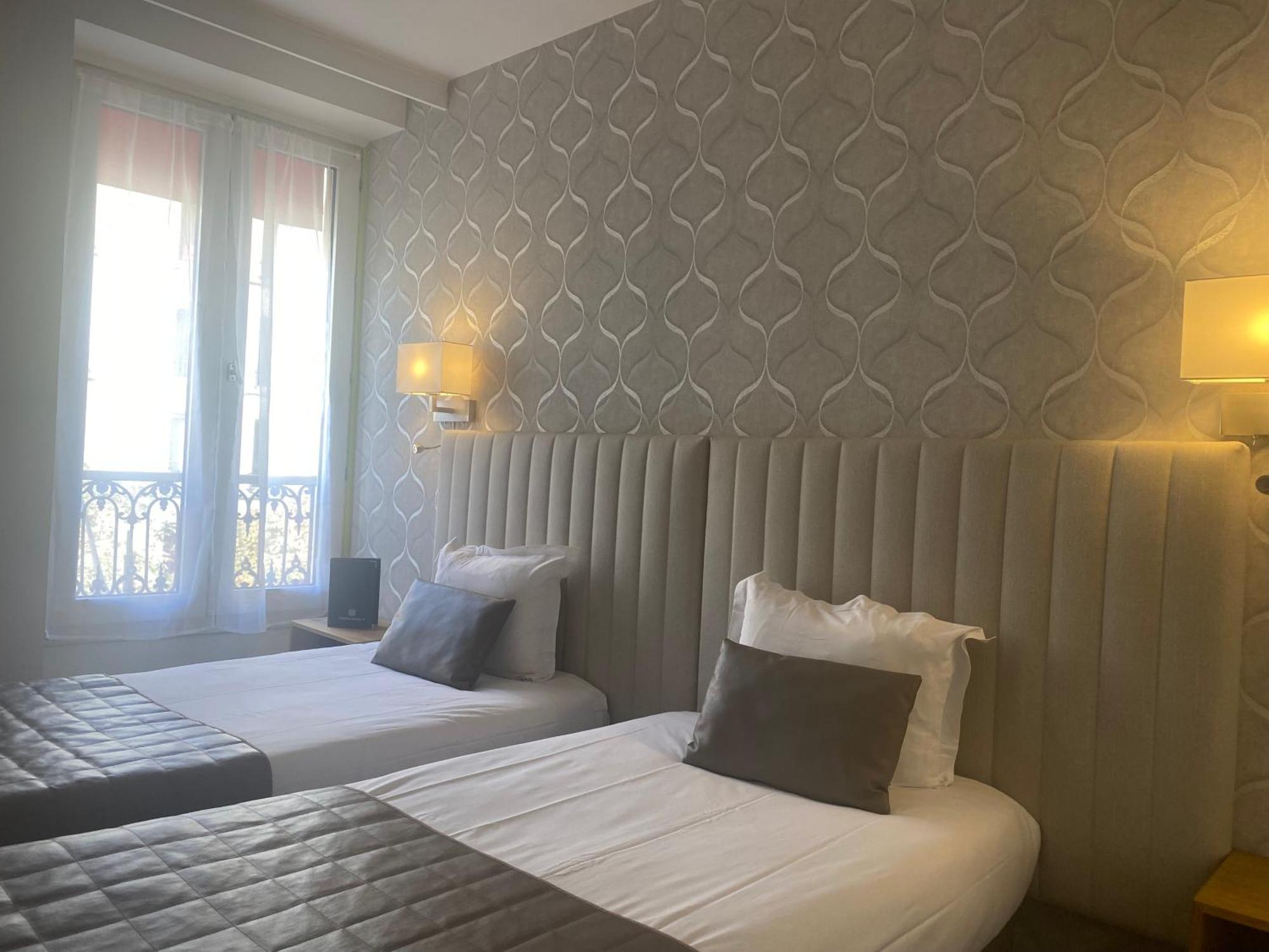 Hotel De Venise Париж Екстериор снимка