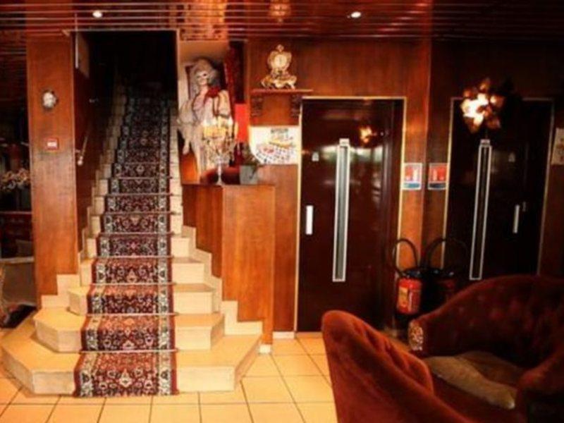 Hotel De Venise Париж Екстериор снимка
