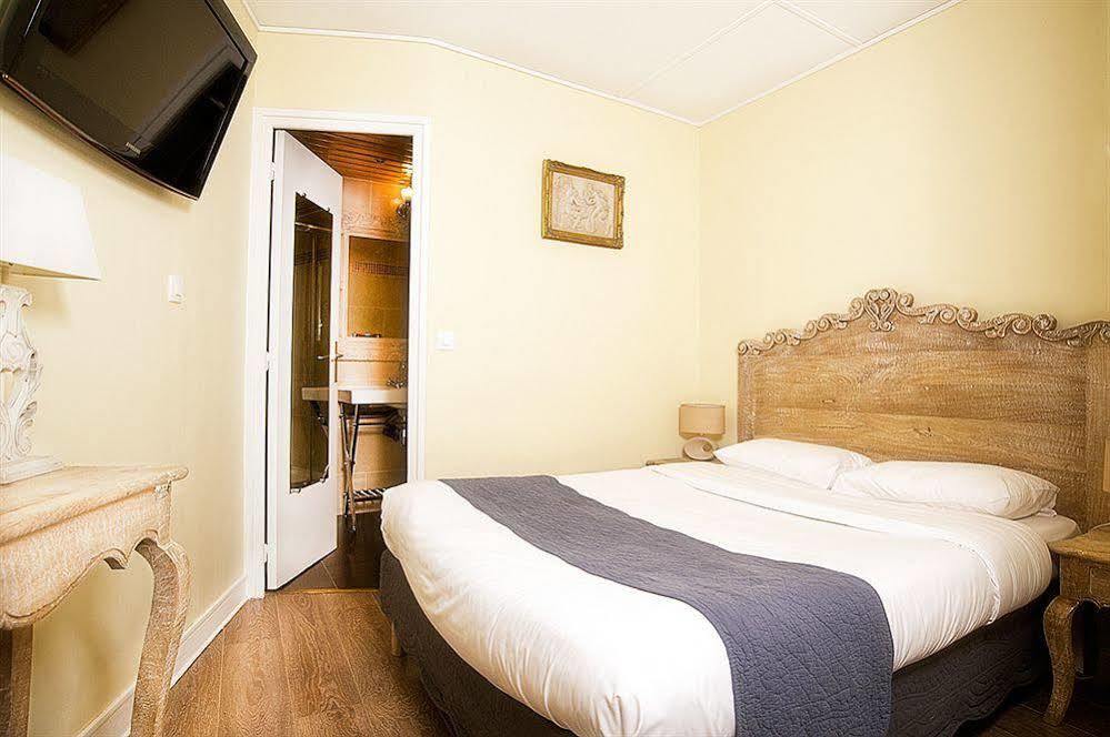 Hotel De Venise Париж Екстериор снимка