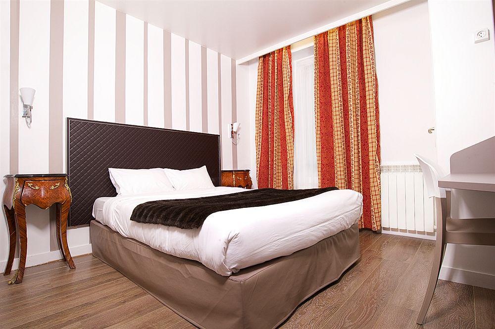 Hotel De Venise Париж Екстериор снимка